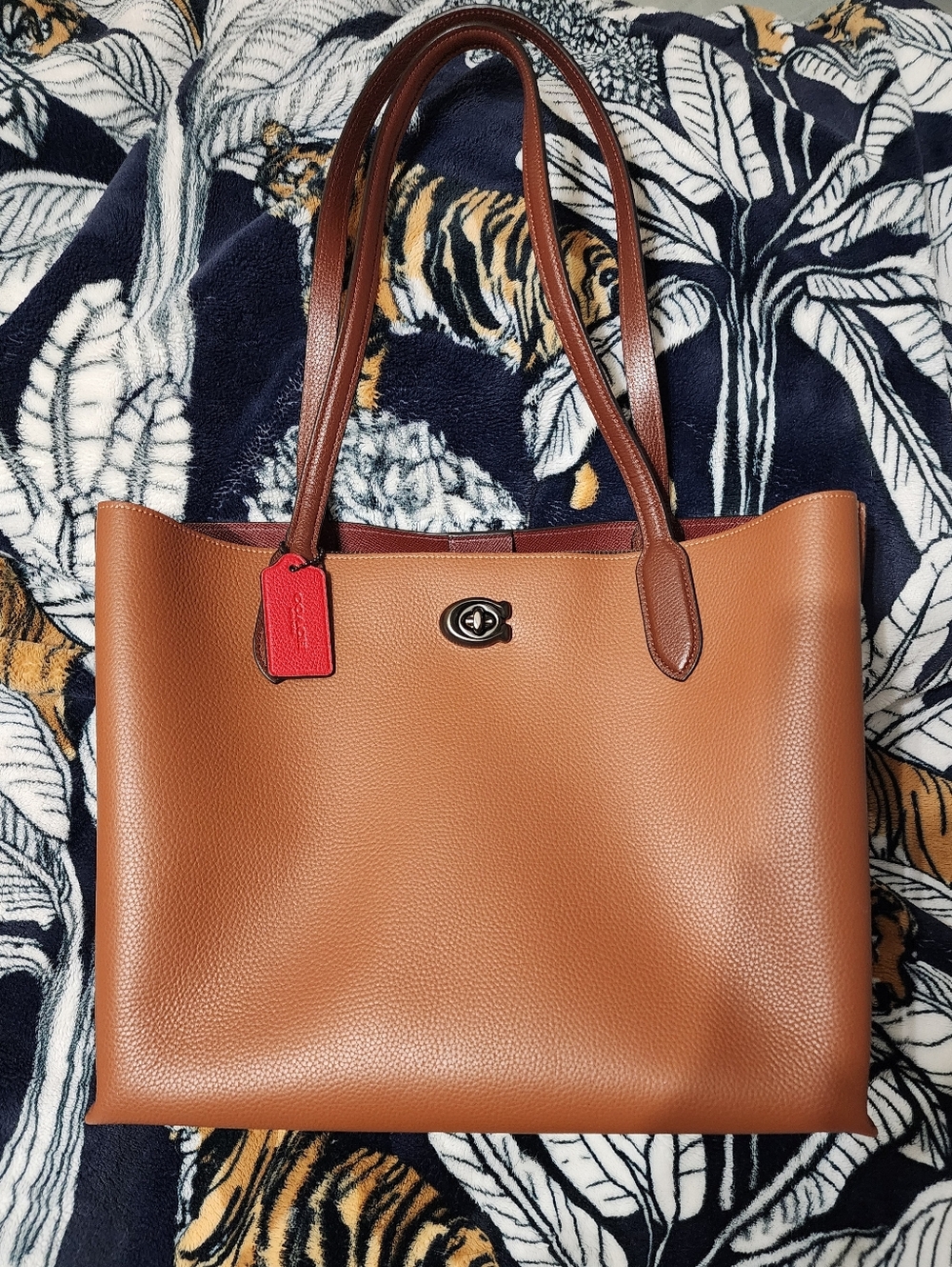 LIKE NEW Coach Willow Pebbled Leather Tote Bag in Saddle Brown